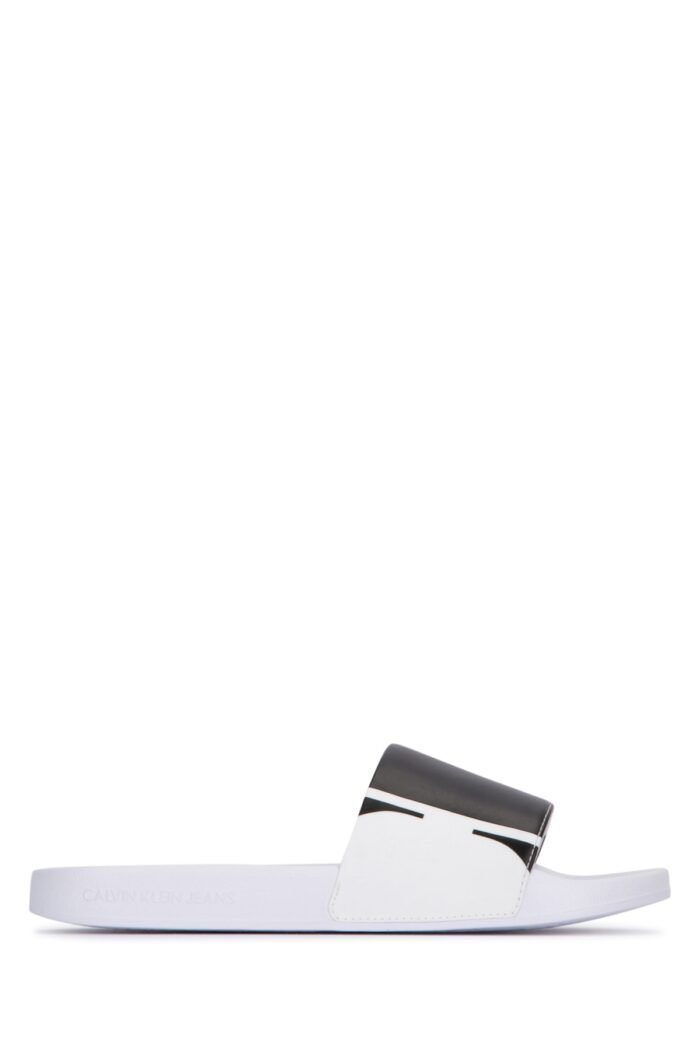 SLIPPERS - Image 1