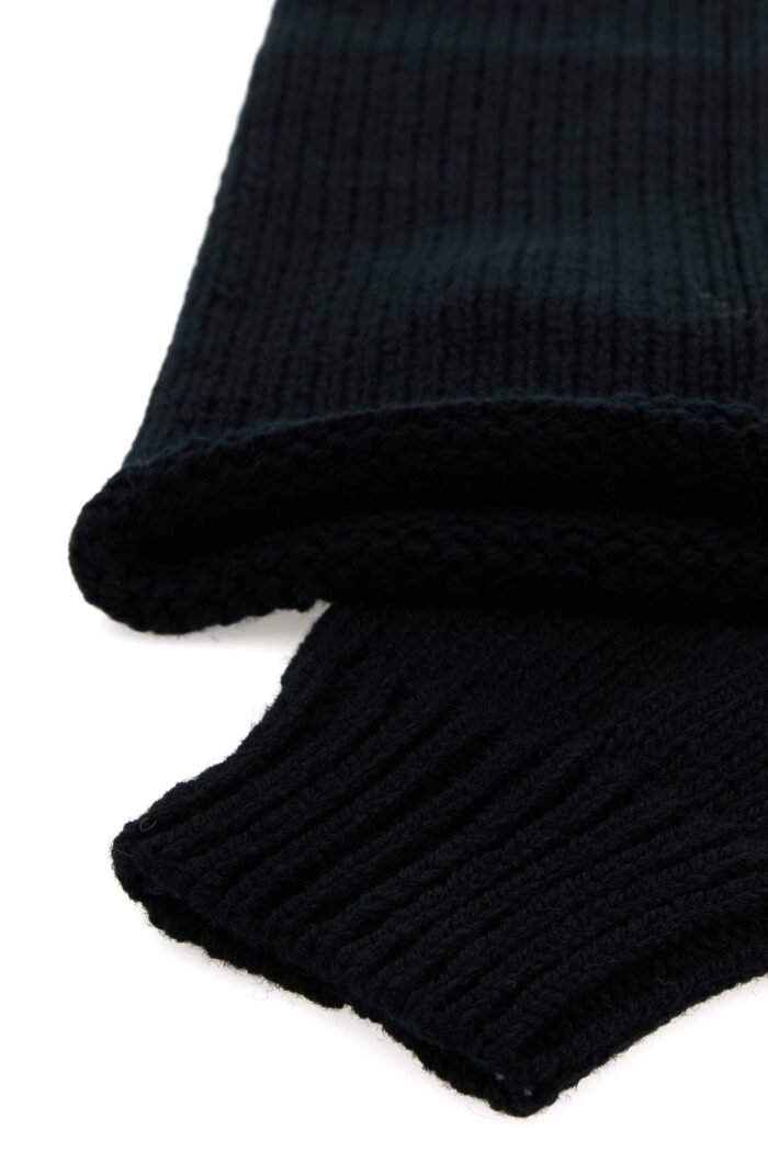Black wool sleeves - Image 2