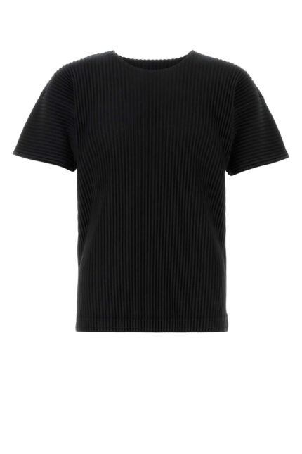 Black polyester t-shirt