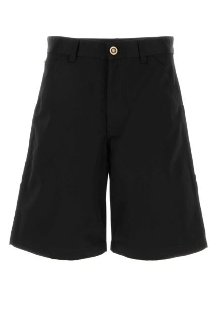 Black gabardine bermuda shorts