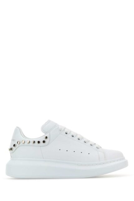 White leather sneakers with white leather heel